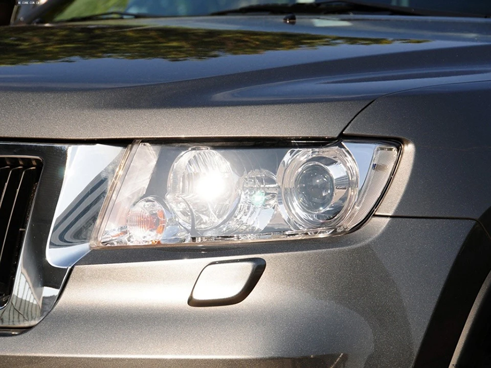 جام لايت جيب كراند شيروكي 2011-2013 - الصورة 7